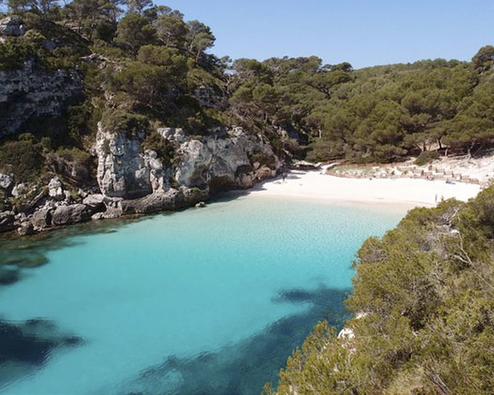 hotel xubec ciudatella entorno menorca e